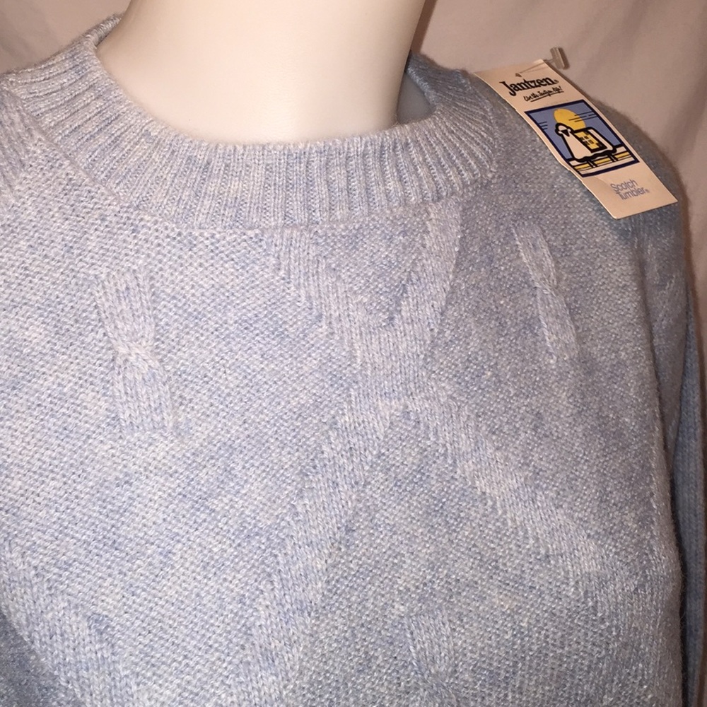 Jantzen Wool Blend Sweater! - Picture 8 of 8